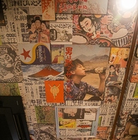 昭和レトロを感じるこだわりの店内