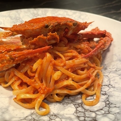 丸ごと渡り蟹のトマトパスタ