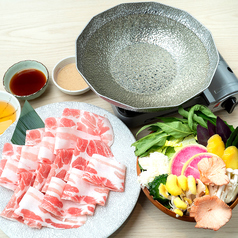 あぐー豚・石垣牛・島野菜　黄金だし　しゃぶき　石垣島のコース写真