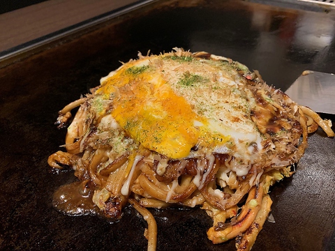 素材本来の味にこだわる大阪のお好み焼きをご提供！是非お気軽にお越し下さい♪