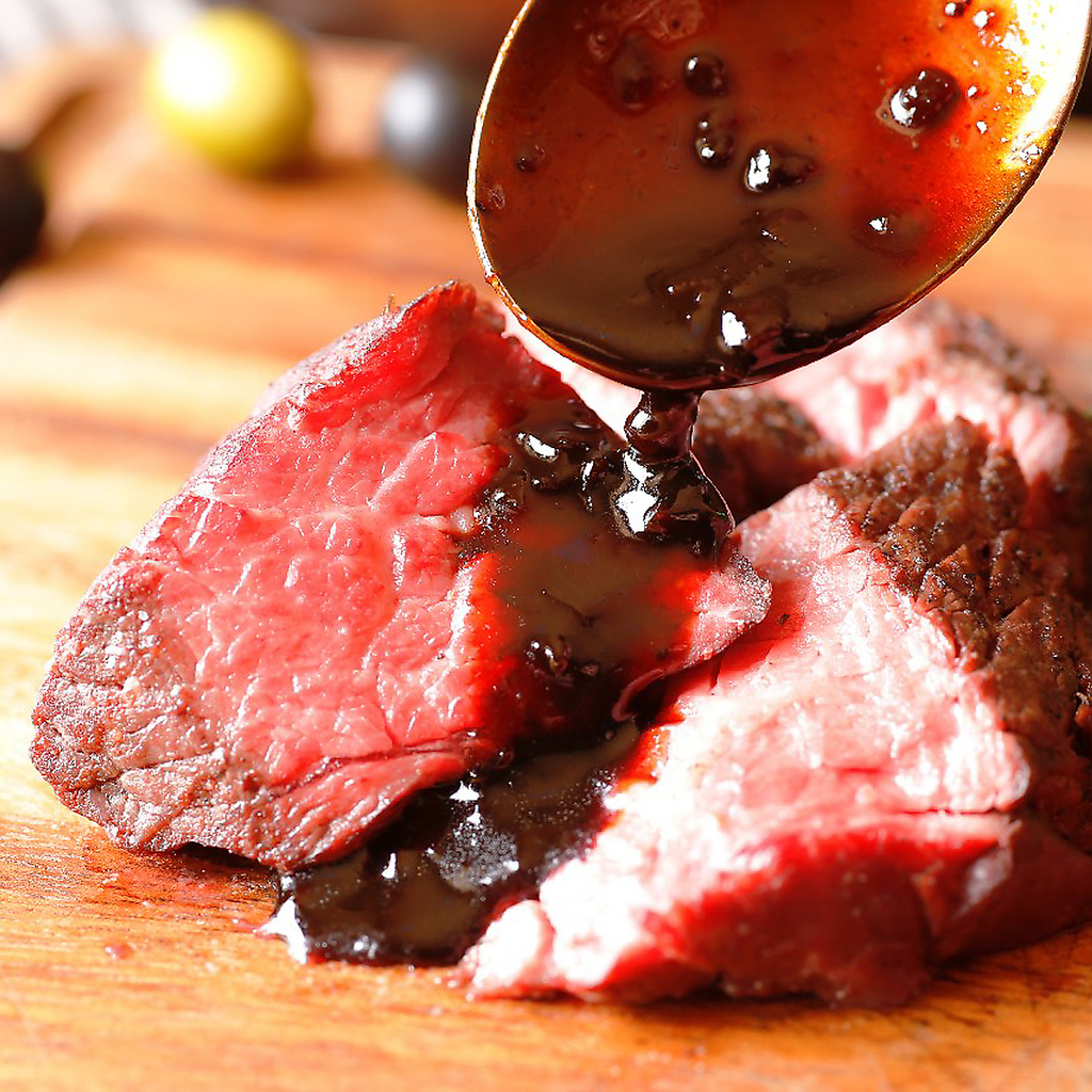 【上野駅1分】シカゴピザやシュラスコなどフォトジェニックな品々