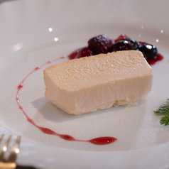 自家製リコッタチーズとレモンのトルタディフォルマッジョ