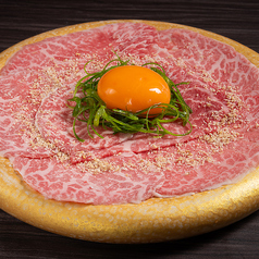 極上和牛炙りユッケ/生触感レバ刺し