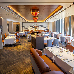 ベンジャミンステーキハウス KITTE キッテ 大阪駅前店の雰囲気3