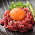 料理メニュー写真&nbsp;熊本直送・馬肉の桜ユッケ