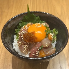 海鮮ユッケ丼