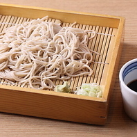 職人の技が光るこだわりのそばと料理