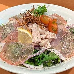 生ハムとチキンのシーザーサラダ