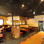 最大60名ご利用可能の店内は、カウンター席、テーブル席、掘りごたつ席がございます！