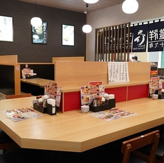 おひとり様から少人数でご利用いただけるカウンター席