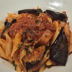 ベーコン、ナスのアラビアータ　ペンネ【ティチェコ ペンネリガーテ】