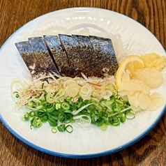 〆鯖の藁焼き 塩とポン酢で