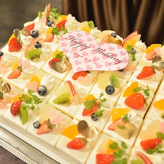 二次会プランは30名様〜ウェディングケーキ付き☆会社宴会プランは+15000円にてお祝いケーキ注文可能！の写真