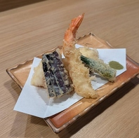 職人の手仕込みと繊細な「鮨・酒肴」の技術