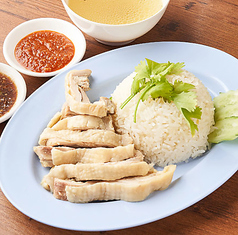 ブランド【大山鶏】で仕込んだ☆☆贅沢カオマンガイ☆☆（ハイナンチキンライス）