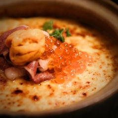 白老和牛と雲丹・いくら・炙りチーズの土鍋ご飯