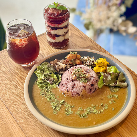 旬野菜のスパイスカレー&ドリンク&スイーツセット
