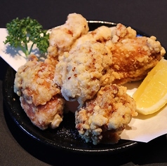 鳥屋の鶏ももの唐揚げ