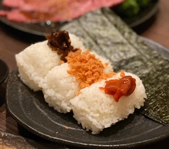 おにぎり (鮭・しぐれ・梅の3種入り)