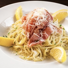 生ハムとレモンの冷製パスタ