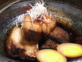 料理メニュー写真 極上赤豚の角煮と煮卵