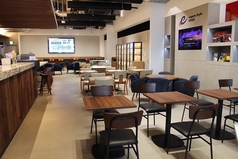 BLUE LEAF CAFE 上野の雰囲気3