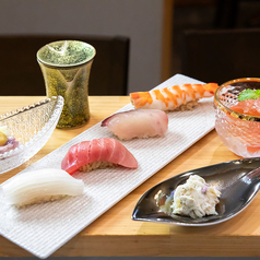 ≪昼の部≫おまかせコース全16品鮨12種旬の小鉢赤出し蒸物デザート付き6600円
