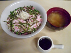 和トロフレーク丼　（北海道 牛）