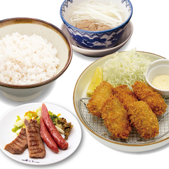 三陸産カキフライと牛たん焼ソーセージ定食
