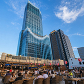 マリブ MALIBU 新宿最大級のビアガーデンの雰囲気3