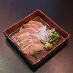 地鶏のもも刺し
