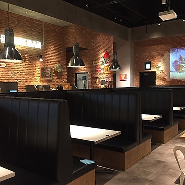 J.S. BURGERS CAFE 名古屋mozoワンダーシティ店の雰囲気1