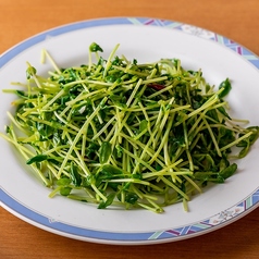 鶏肉とカシューナッツ炒め/豆苗炒め/豚肉と木耳玉子炒め/酢豚