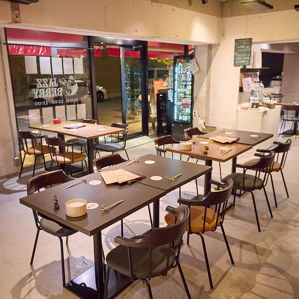 海鮮/サンドイッチ/創作料理/四ツ橋駅/コース/宴会/ランチ/カウンター/テラス席/貸切