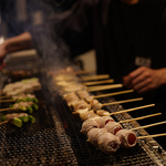 名物！！新鮮野菜を丁寧に豚肉で巻き焼き上げた”野菜巻き串”