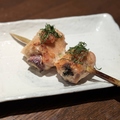 料理メニュー写真&nbsp;茗荷巻き！パクッと骨なし手羽先串 ～梅肉としそ添え～