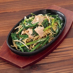 ニラ1束丸ごと投入!高知ニラ焼きそば