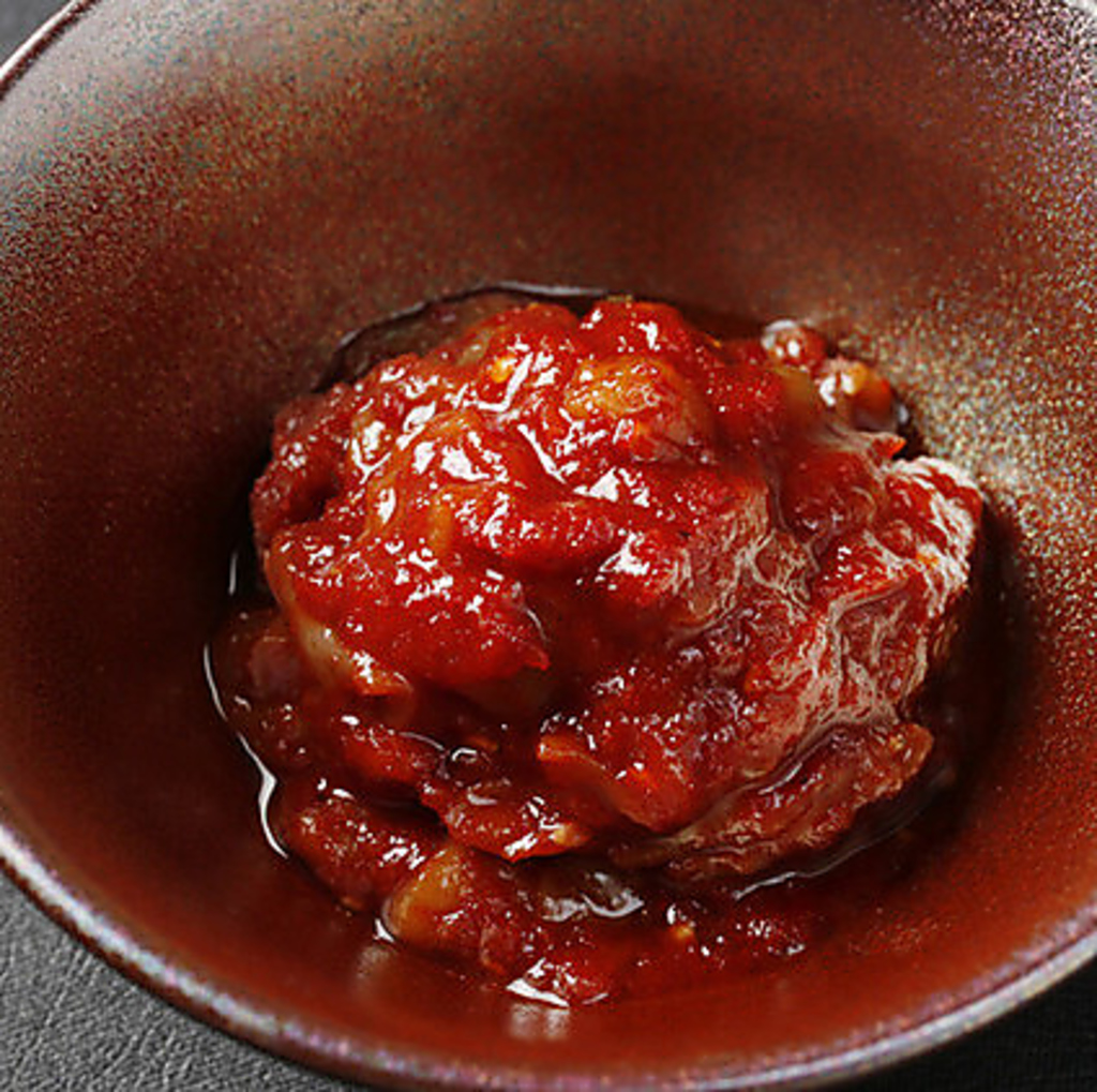 梅水晶やチャンジャなど厳選された酒肴。メインの前に軽く一杯楽しむ際にも最適なおつまみをご提供☆