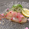 料理メニュー写真&nbsp;天然カンパチのカルパッチョ