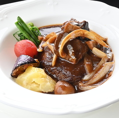 【平日限定】米沢牛100％ハンバーグビーフストロガノフ風ソース