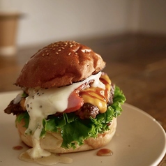 GENUINE BURGER TORANOMONの写真2