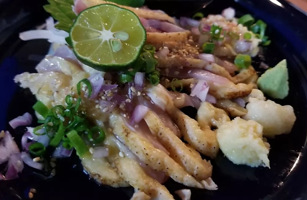 宮崎養鶏場直送の赤鶏たたき