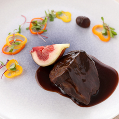 7時間煮込んだ国産牛の赤ワイン煮