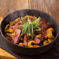 料理メニュー写真 サガリ肉のステーキドリア
