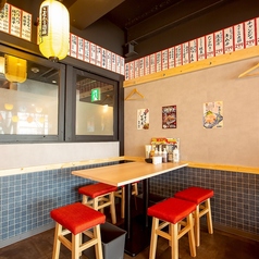 2Fは12名～貸切OK！最大フロア18名様迄●会社帰りにお一人でのご利用や、少人数で二軒目でのご利用などお気軽にお越しいただけます。明るく活気のあるお店づくりをして皆様のご来店を心よりおまちしております◎