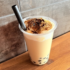 【定番ミルクティー×タピオカ、間違いない一杯】