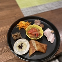 ワインと楽しむ◎自家製にこだわった創作料理の数々