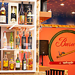 ネパールやインド、日本など世界各国のお酒を豊富に取り揃え♪気分や料理に合わせお好みで選べます！