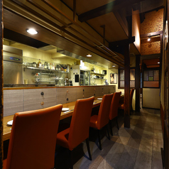 【カウンター席 | 1名様×10席】