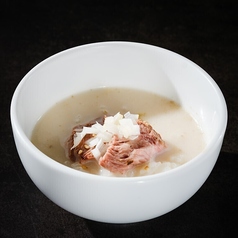 コムタンクッパ|近江牛の牛骨だしの旨み